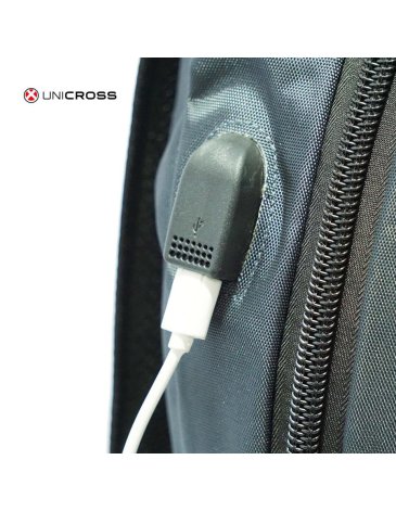 Mochila Porta Notebook con USB 18