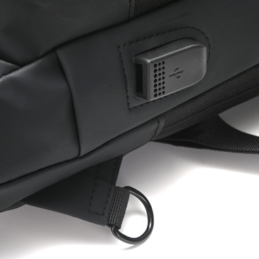 Morral Sling Engomado Con Cerradura y USB Tela Impermiable  - Wanderlust