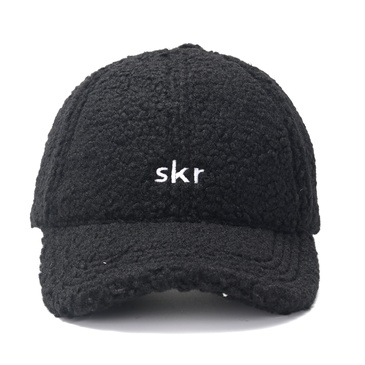Gorra Corderito Bordada  - Skora
