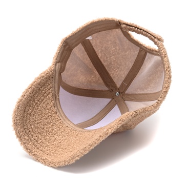 Gorra Corderito Bordada  - Skora