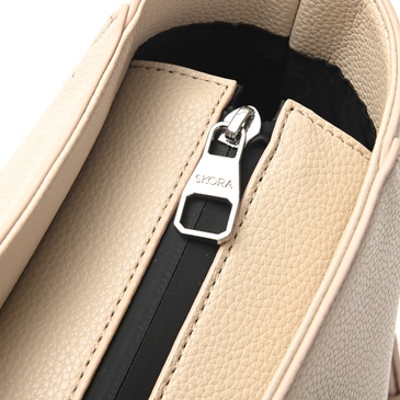 Cartera Shopper Recoleta Con Llavero - Skora