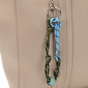 Cartera Shopper Recoleta Con Llavero - Skora